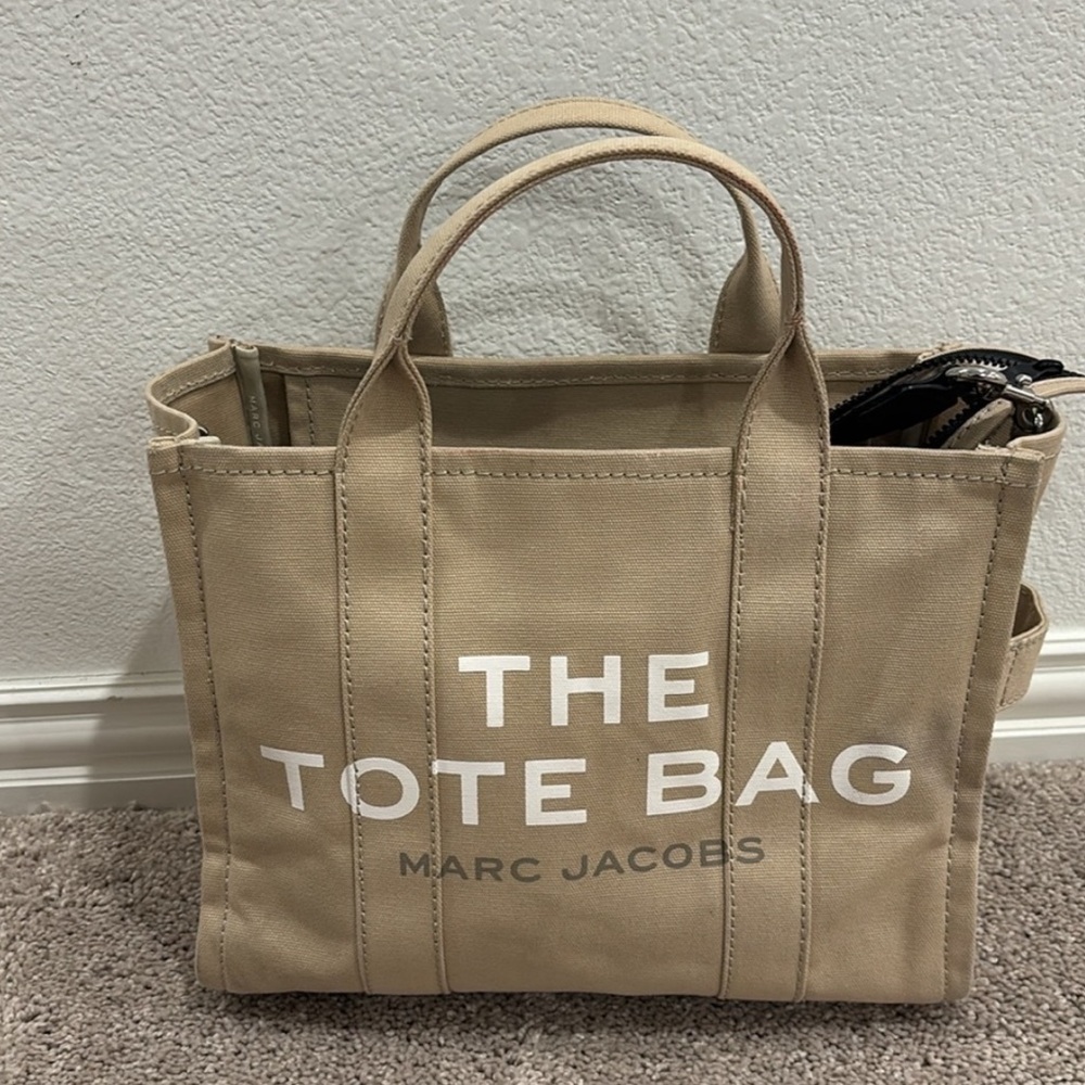 Marc Jacob The Canvas Large Tote - Picture 5 of 11